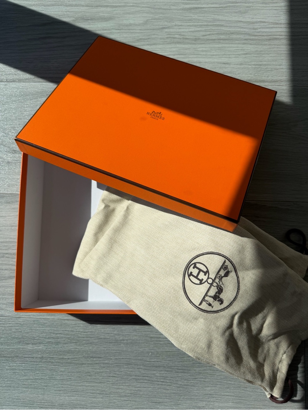 Hermes orange box with 2 beige logo authentic dust bags